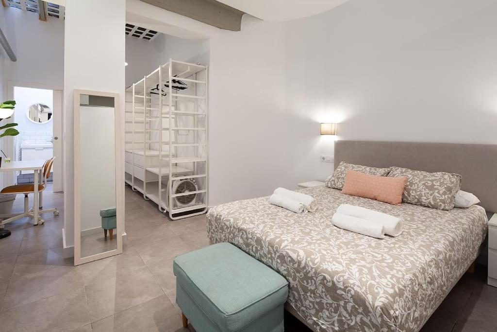 Loft Next To Calle Betis, Area Of Seville-sevillarooms Séville